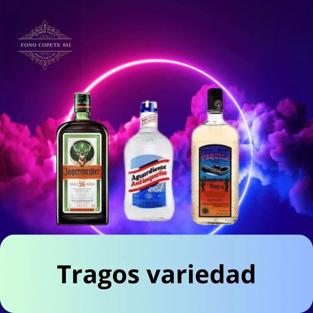 Botellas de Jägermeister, Aguardiente Antioqueño y Tequila Sombrero Negro en oferta para delivery nocturno en Santiago.